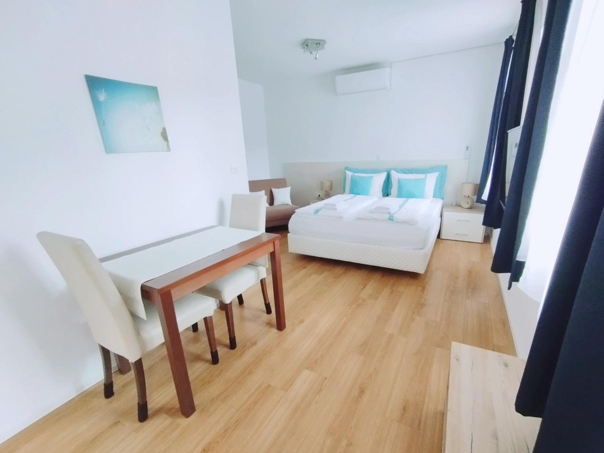 Apartments Wallas Bovec Bagian luar foto